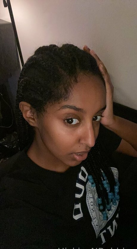 hickiesnbubbles exclusive actress photo