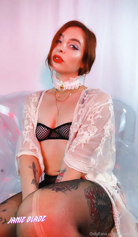 janieblade porn actress pic