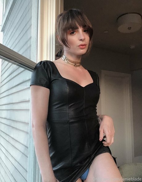 janieblade actress image