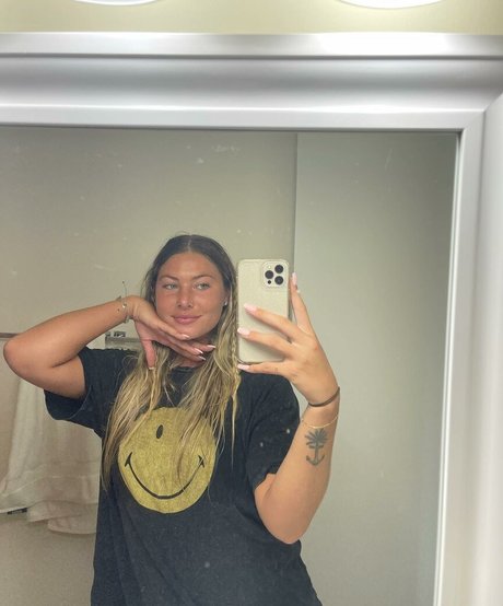 cydneekinslow star nudes archive