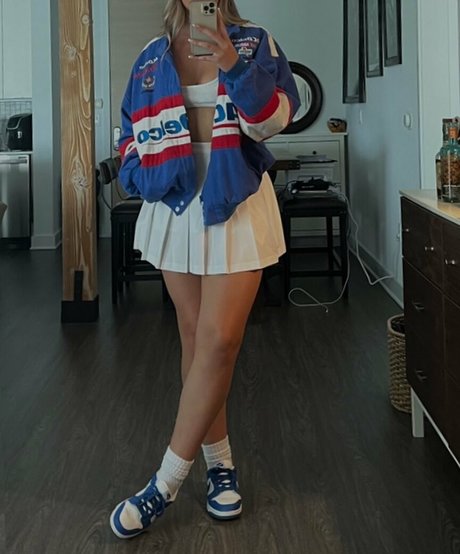 cydneekinslow star exclusive picture