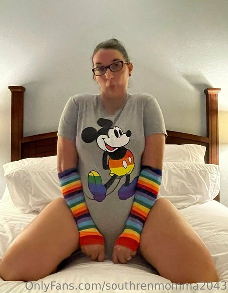 southrenmomma2043 sex star img