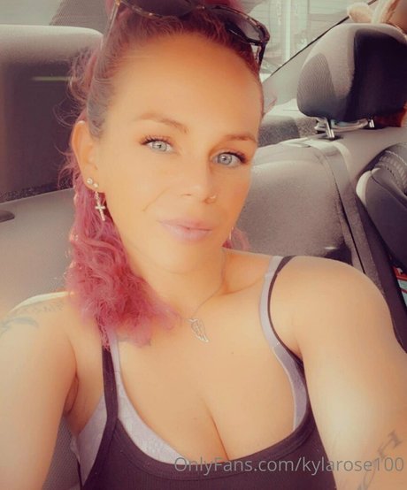 kinkykayy3 model art img