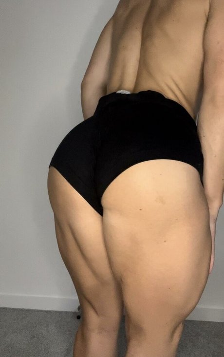 Hettie pornographic actress pics