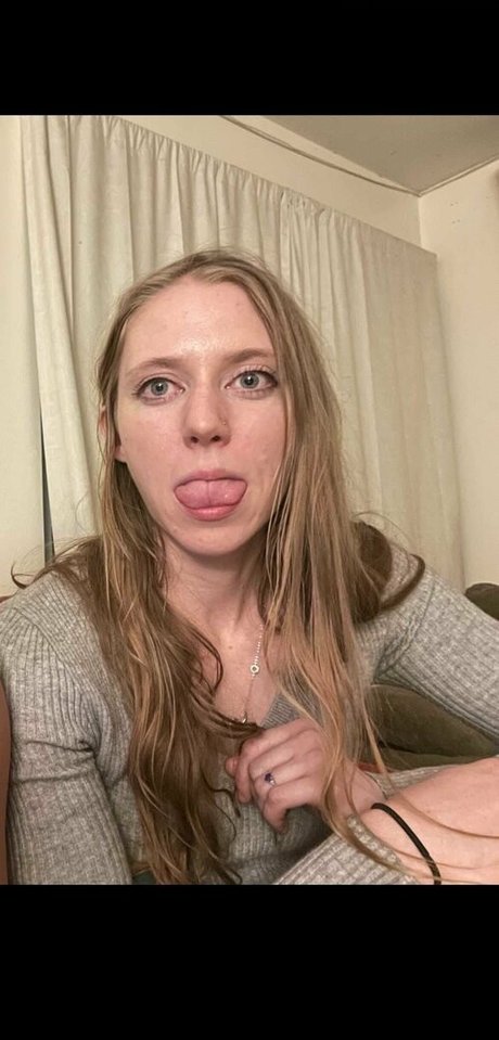 Wendy Lov pornstar photos