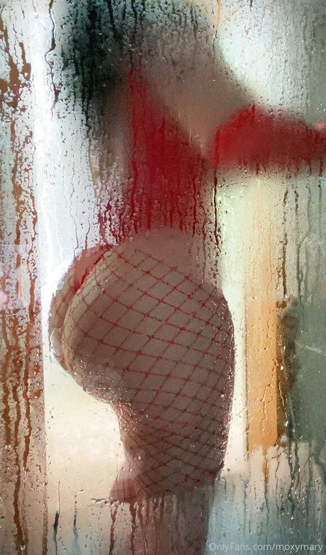 Moxy Mary top model archive