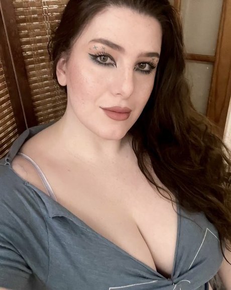 Moxy Mary pornstar art photo