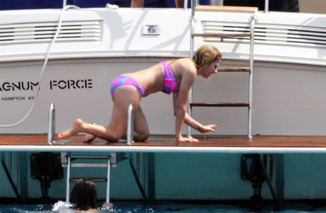 Avril Lavigne top model photo