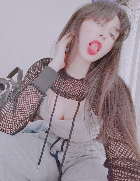 Kouryam model beautiful gallery