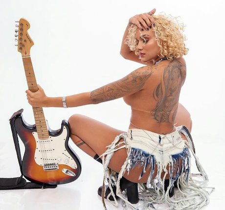 Nabrisa free star gallery