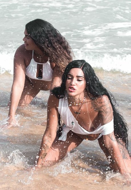 Nabrisa model adult images