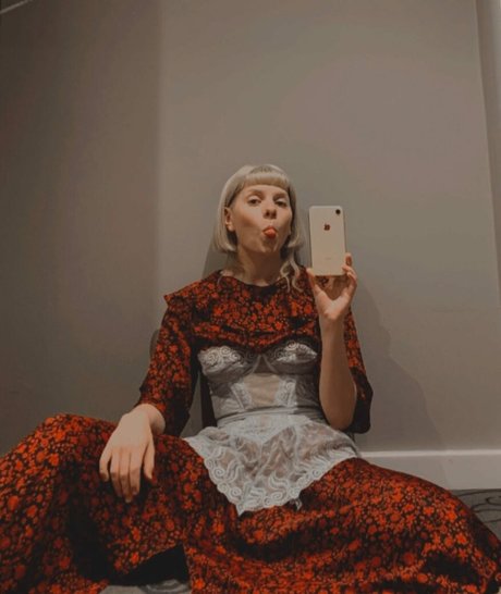 Aurora Aksnes hd model gallery