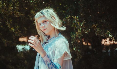 Aurora Aksnes Profile pic