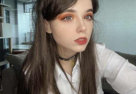 yuuechka pornstar adult gallery