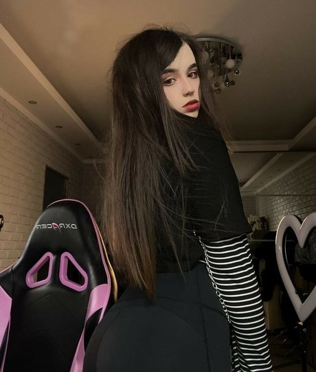 yuuechka model sexy photo