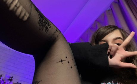 yuuechka naked pornstar picture