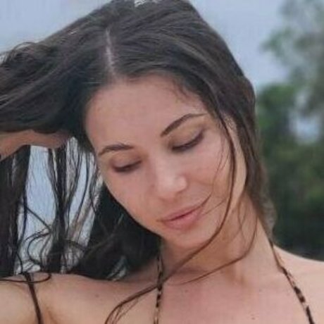 Flexy Cat hd actress pictures