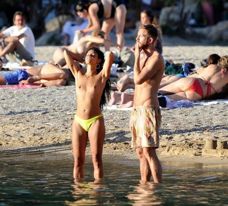 Vick Hope hot model images