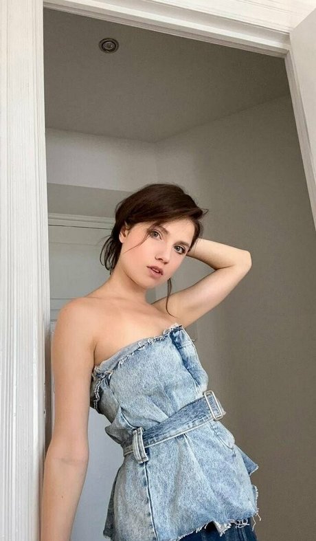 multicutie pretty pornstar picture