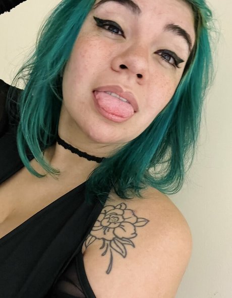 tiffanylockheart free actress pics