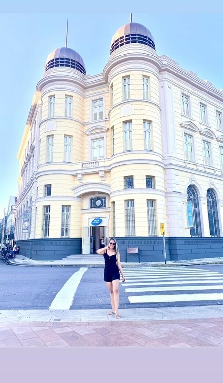 Veronica Vale Belem star top gallery