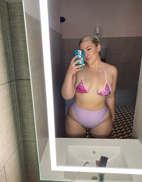 Nixxdee pornstar adult pics