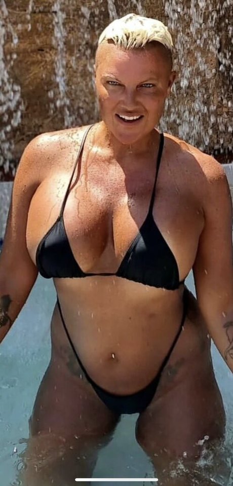 Carro Oberg nice actress img