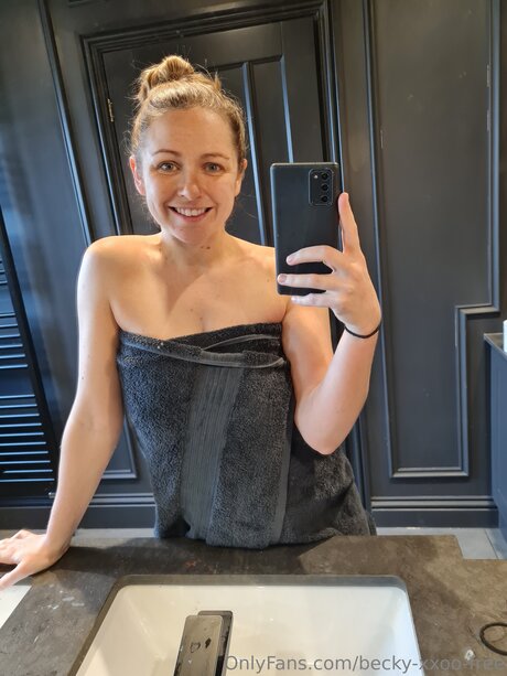 Becky Xxoo Free high quality model pic