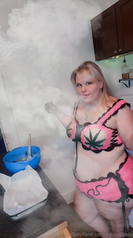 Allykatonly nude pornstar photo