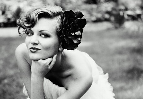 Ella Endlich star sexy pics