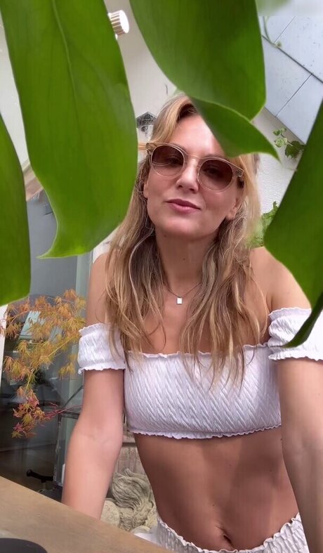 Ella Endlich free pornstar images