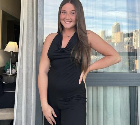 Katylee Bailey top actress pictures