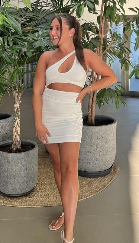 Katylee Bailey porn actress gallery