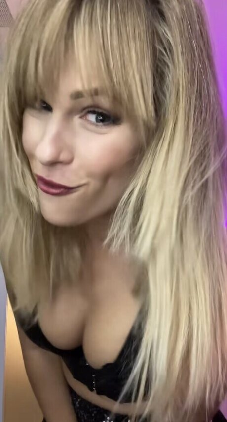 Carolina Peukmann naked actress archive