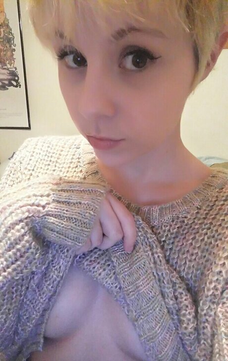 Lydia Sweets star perfect pics