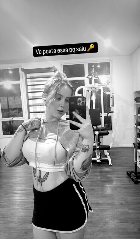 Leticia Motta star sex images