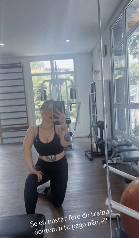 Leticia Motta pornographic model pictures