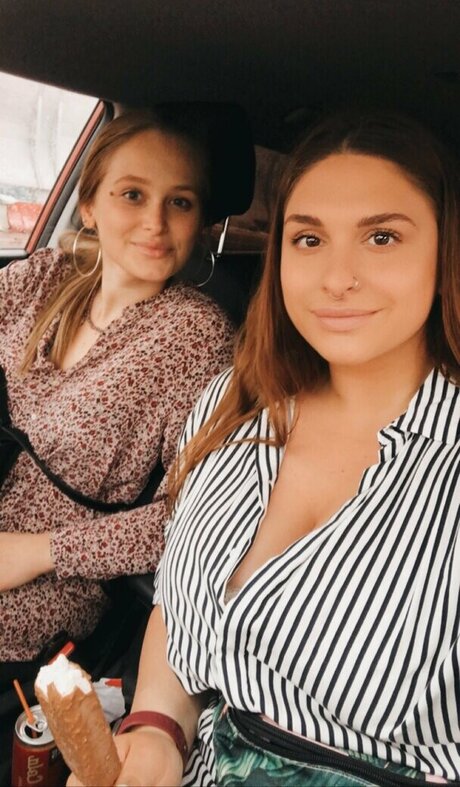 Nastya Blinova adult model img