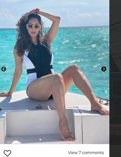 Chahatt Khanna top pornstar pics