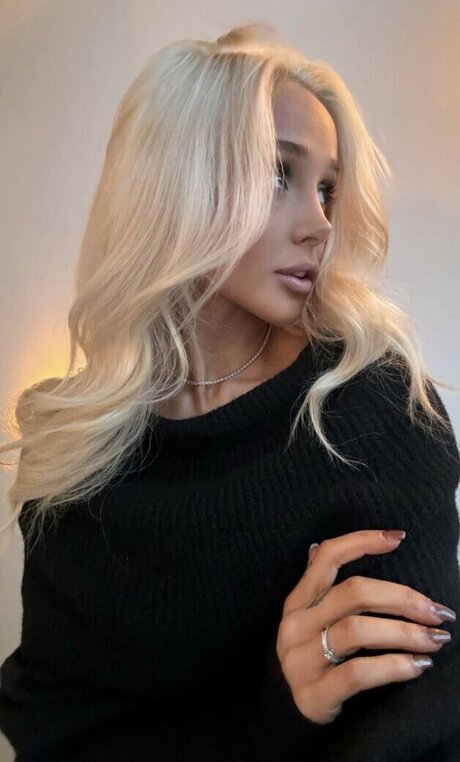 Brynhildurgunnlaugs exclusive pornstar galleries