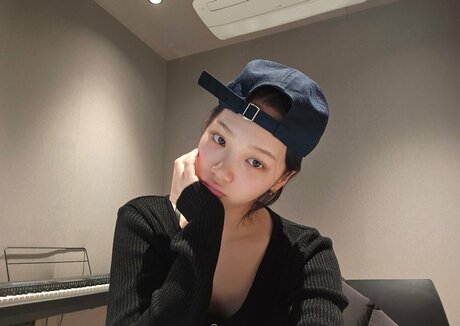 Kim Chaewon high quality pornstar pictures