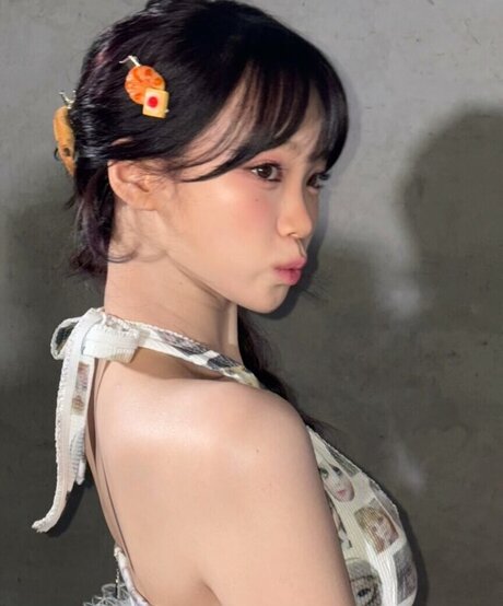 Kim Chaewon Profile pic