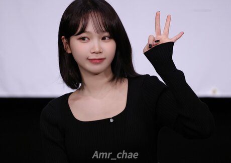 Kim Chaewon adult model gallery