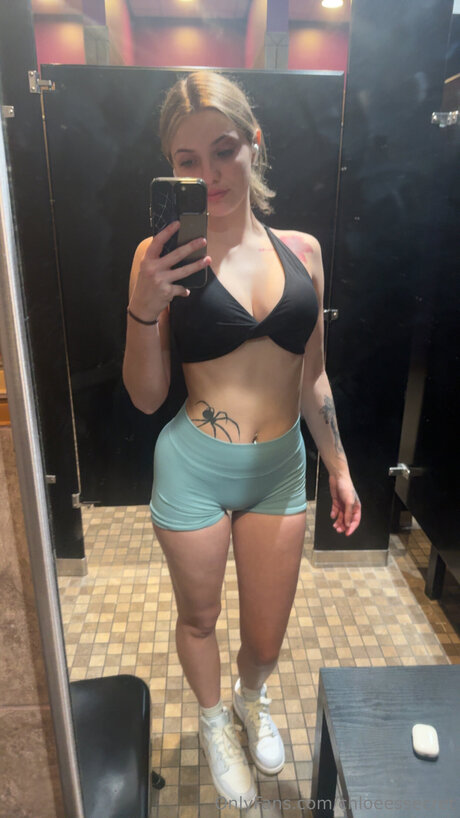 chloeessecret hd pornstar image