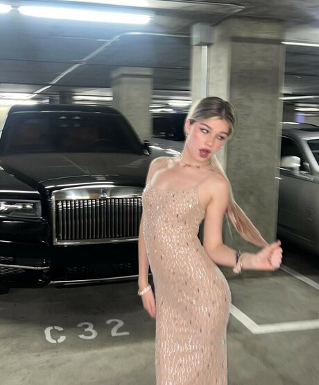 Abby Paradise star hot pictures