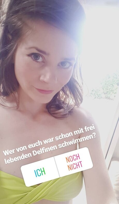 Joyce Ilg free star pic