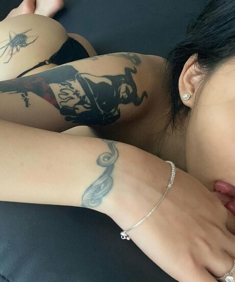 Tr n Th i T m Chi n model nude images