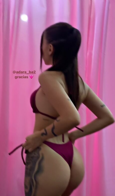 Nahiarabrenn nude model pic