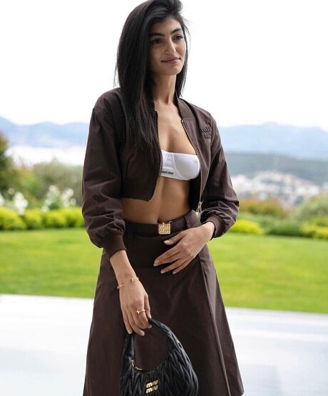 Soulin Omar free pornstar images