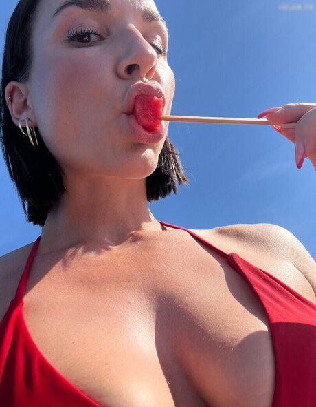 mademoiselle michele art star photos